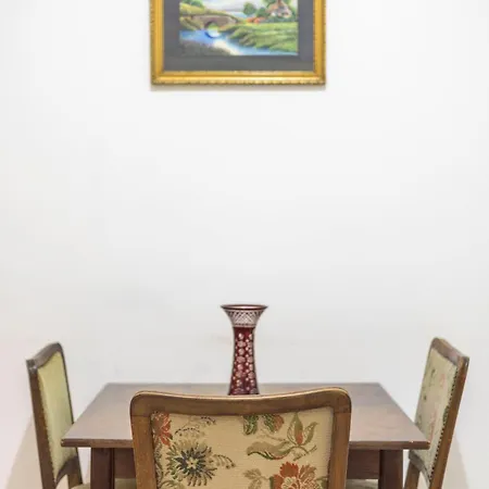 Apartmán Located Cozy In Historical Building *
